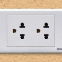 Ổ cắm đôi - 3 chấu 16A S18AUE2