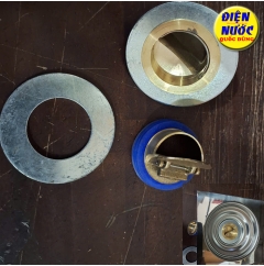 Nắp thoát sàn chống mùi hay nắp chặn cống thoát nước sàn nhà tắm chống mùi hôi, côn trùng chất liệu đồng thau