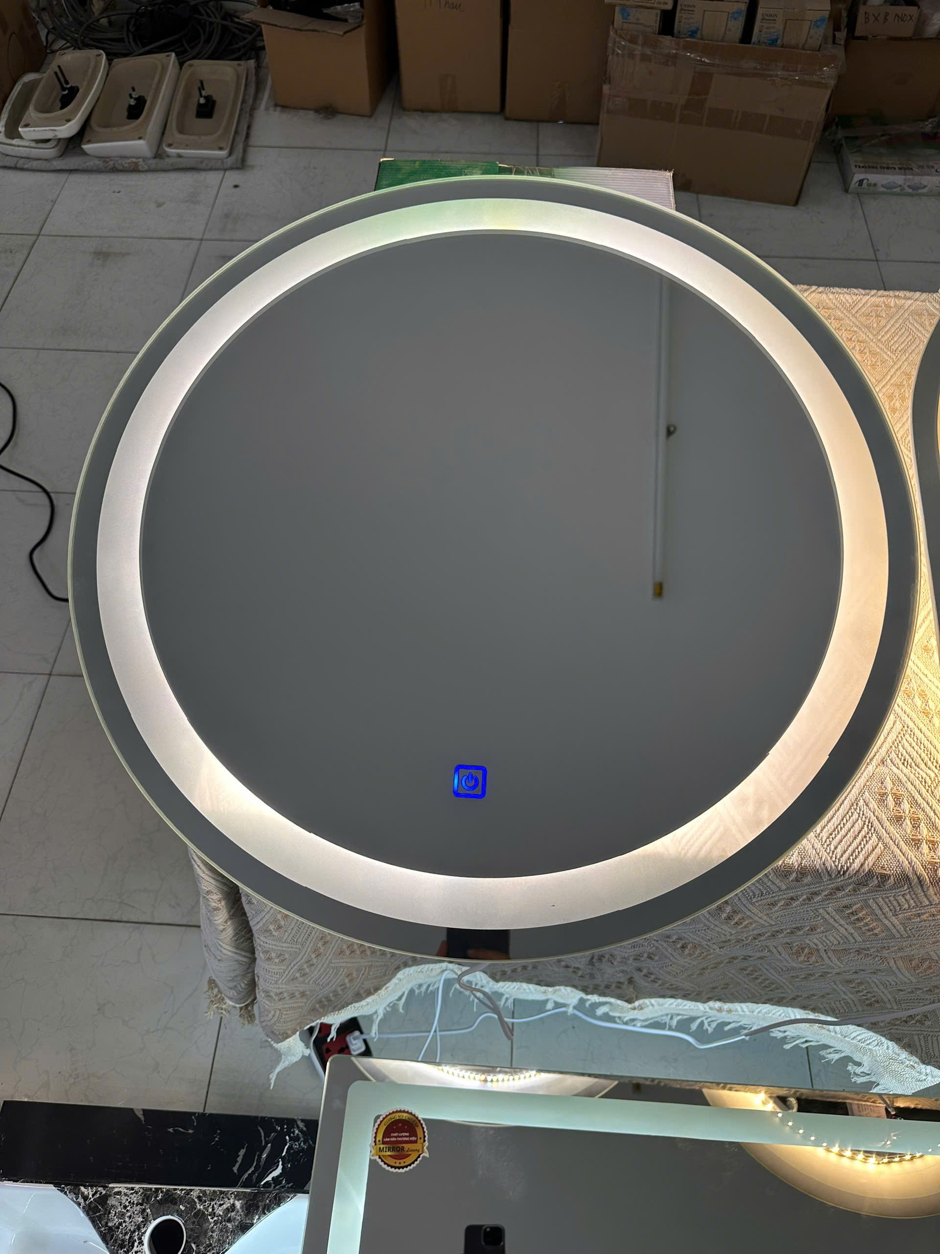 Gương LED tròn 60x60 cm